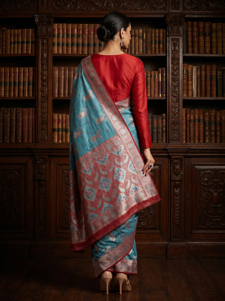 MIMOSA Royal Blue Kanjivaram Saree with contrast Maroon blouse Piece — Blouse and Border Detail