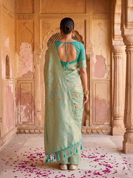 MIMOSA Saree Saree — pose 2 styling detail