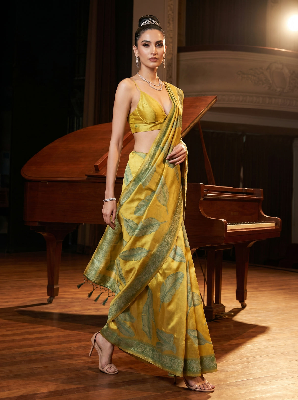 MIMOSA Saree Saree — pose 7 styling detail