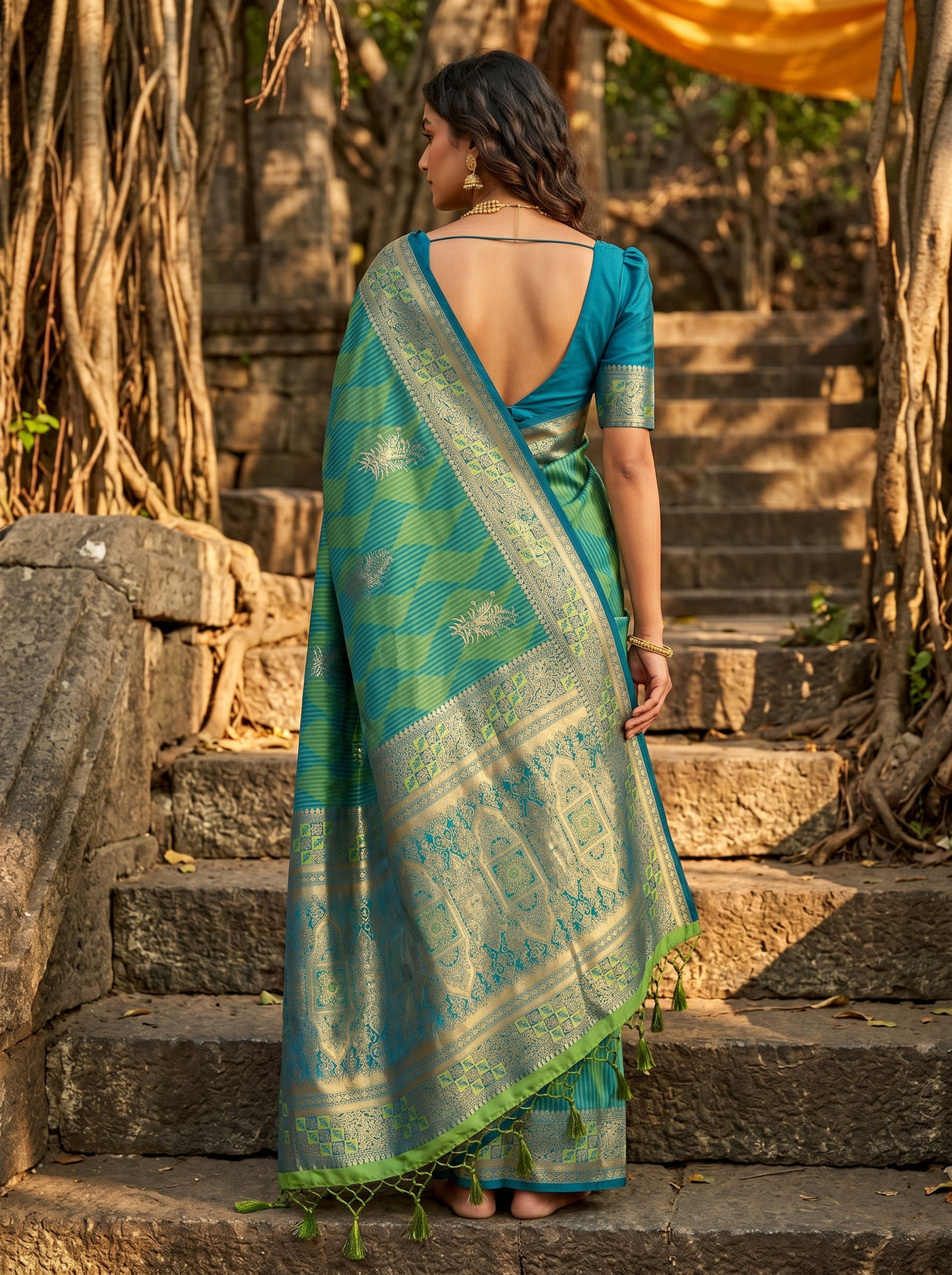 MIMOSA Parrot Green Kanjivaram Art Silk Saree — contrast Blue blouse piece