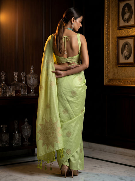 MIMOSA Saree Saree — pose 2 styling detail