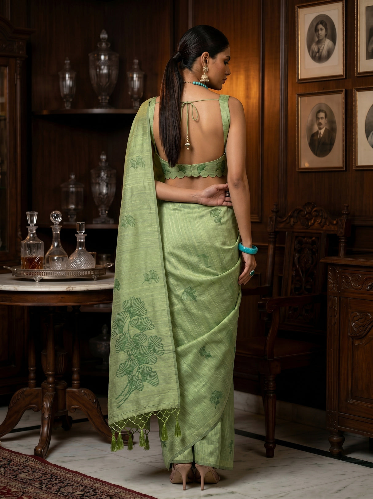 MIMOSA Saree Saree — pose 2 styling detail