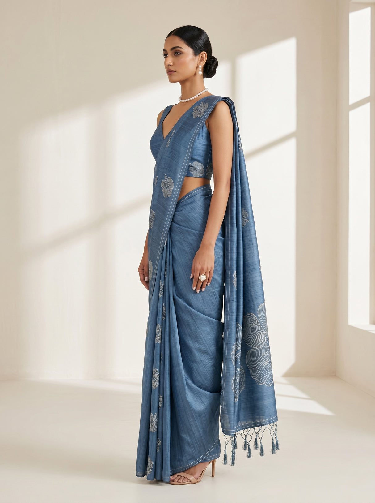 MIMOSA Saree Saree — pose 3 styling detail