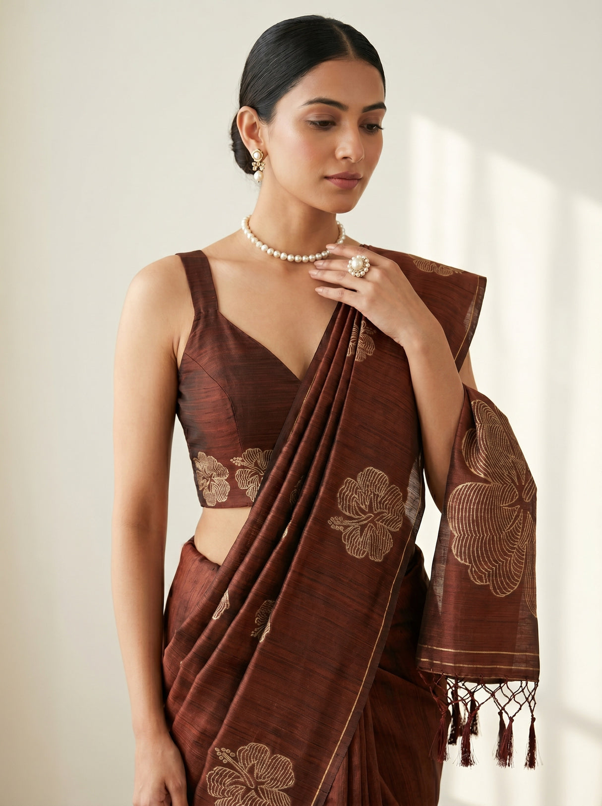 MIMOSA Saree Saree — pose 10 styling detail