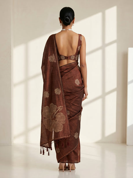 MIMOSA Saree Saree — pose 2 styling detail