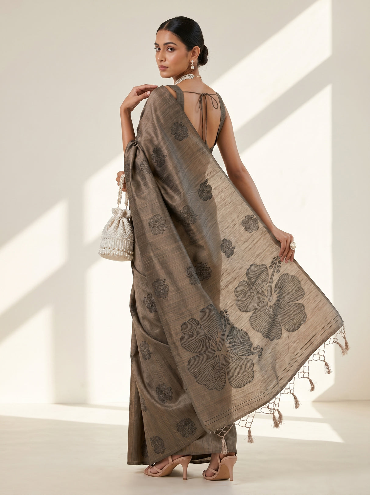 MIMOSA Saree Saree — pose 7 styling detail