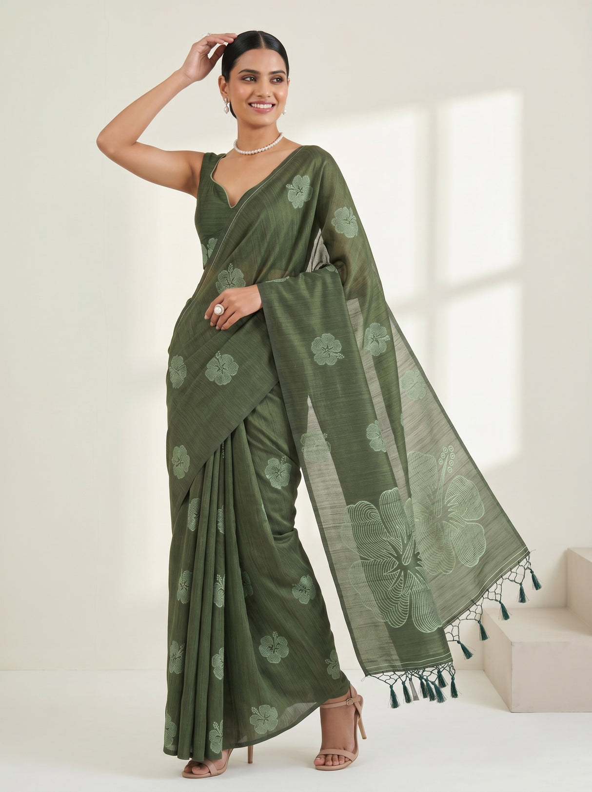 MIMOSA Saree Saree — pose 5 styling detail