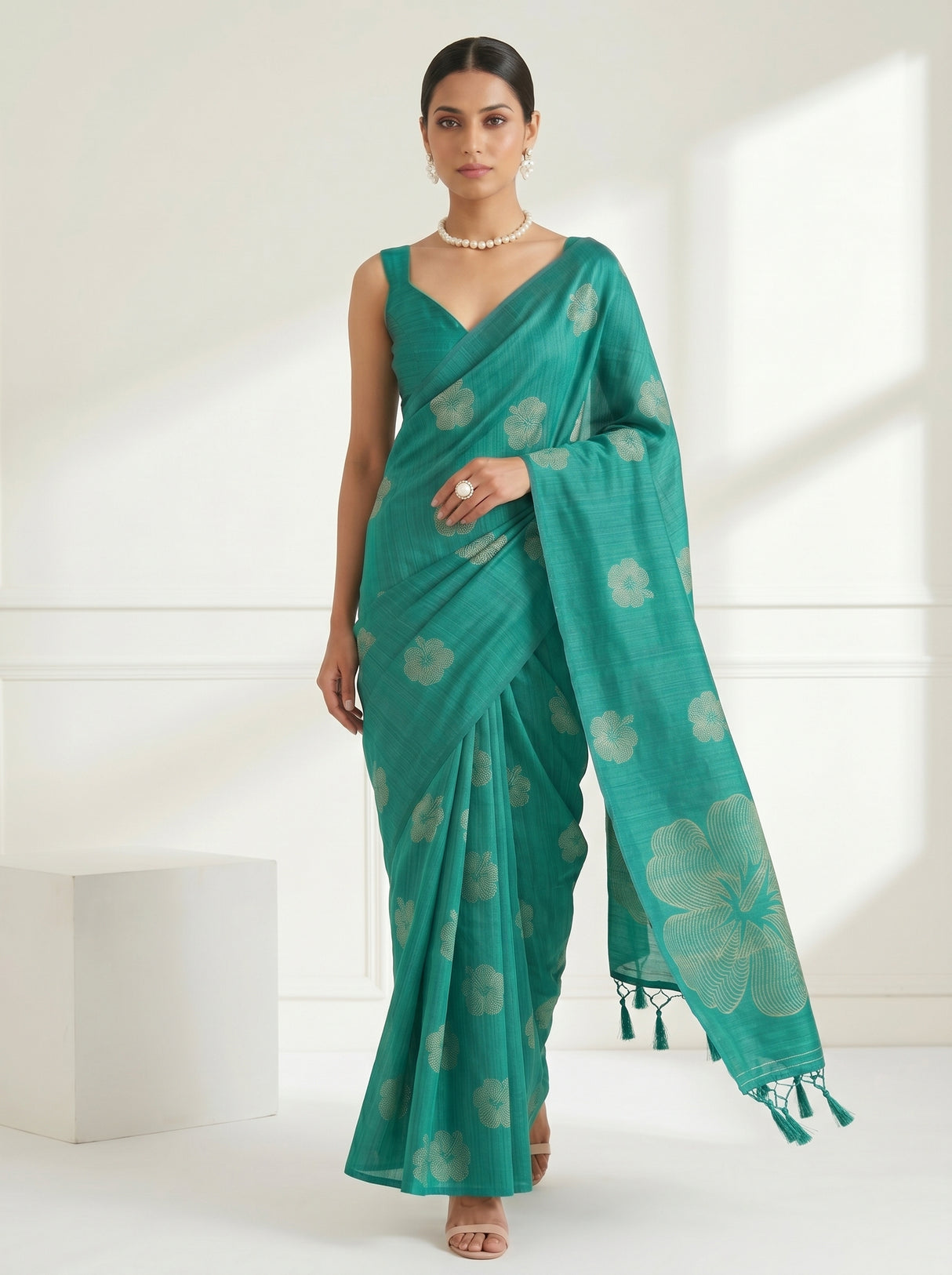 MIMOSA Saree Saree — pose 6 styling detail