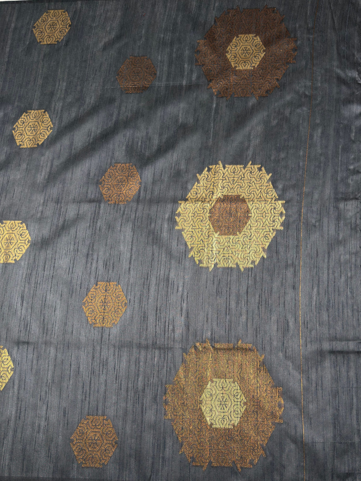 MIMOSA Saree Saree — pallu and zari work detail
