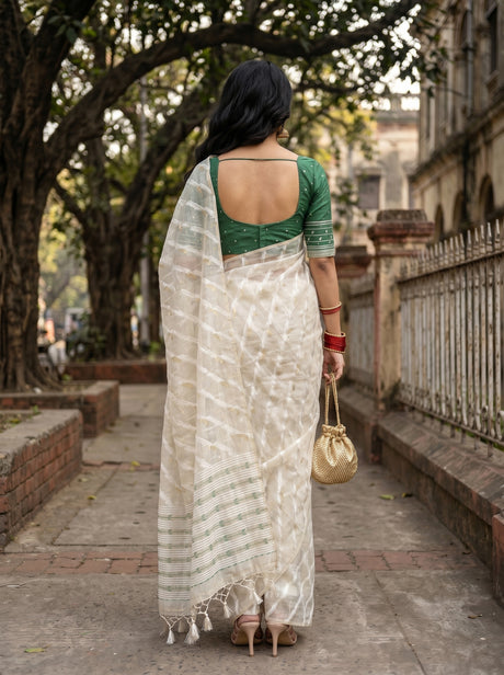 MIMOSA Saree Saree — pose 2 styling detail