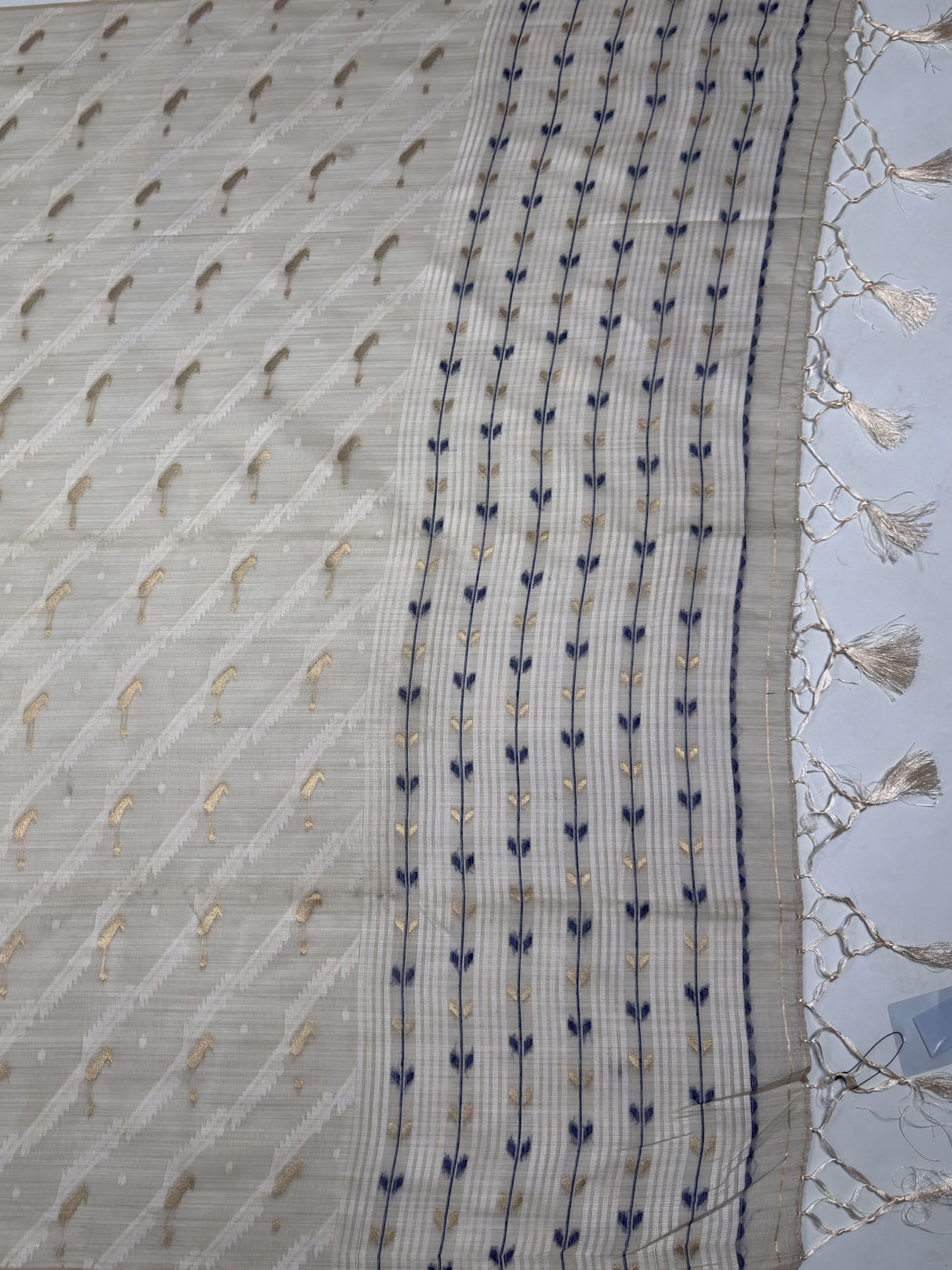 MIMOSA Saree Saree — pallu and zari work detail