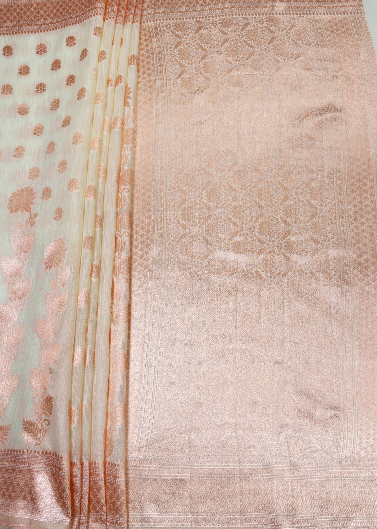 MIMOSA Half White Banarasi Linen Saree — pallu and zari work detail