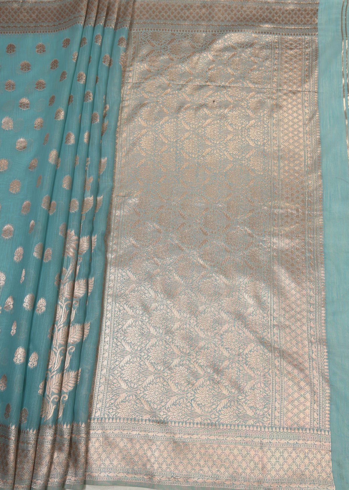 MIMOSA Saffire Banarasi Linen Saree — pallu and zari work detail