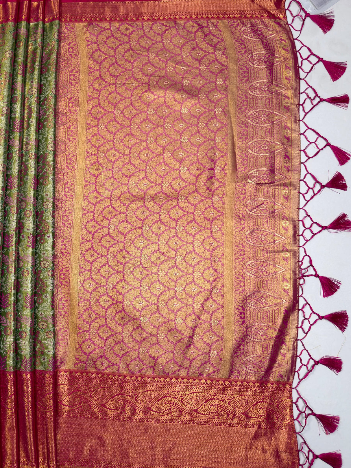 MIMOSA Bottle Green Kanjivaram Art Silk Saree — pallu and zari work detail