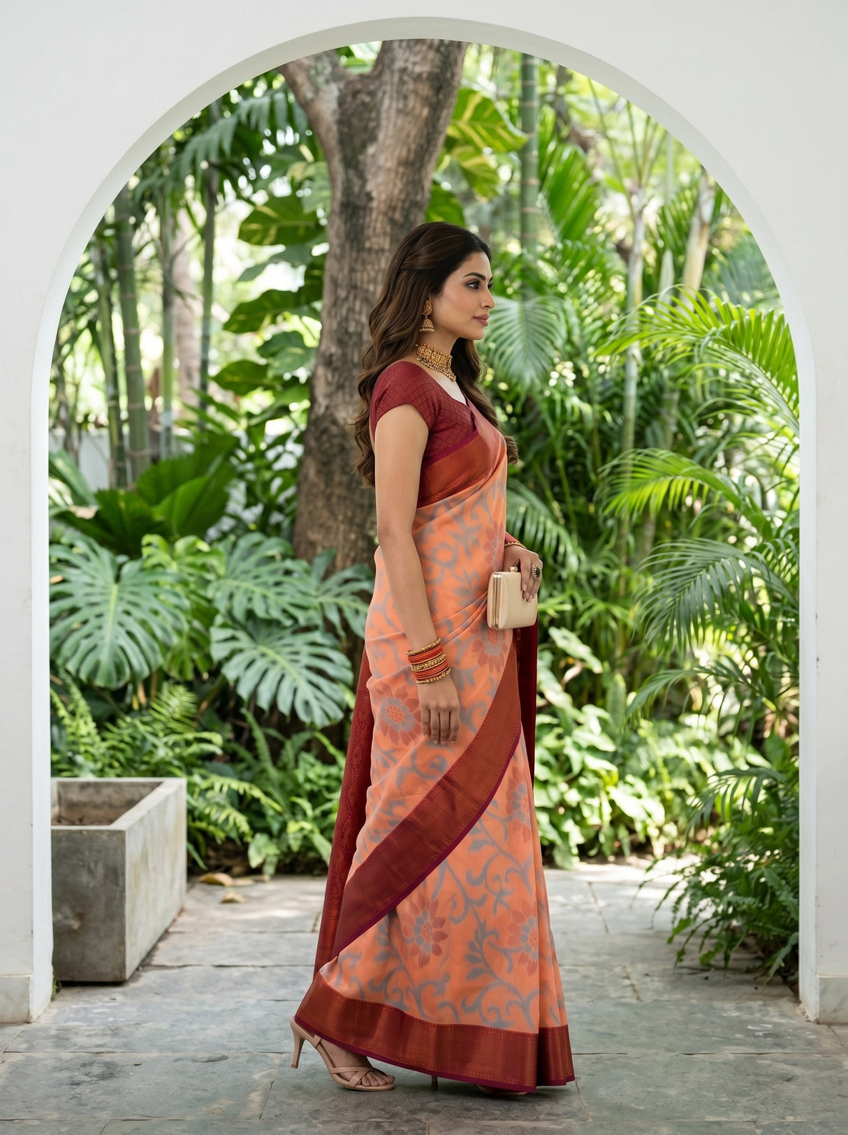 MIMOSA Saree Saree — pose 3 styling detail