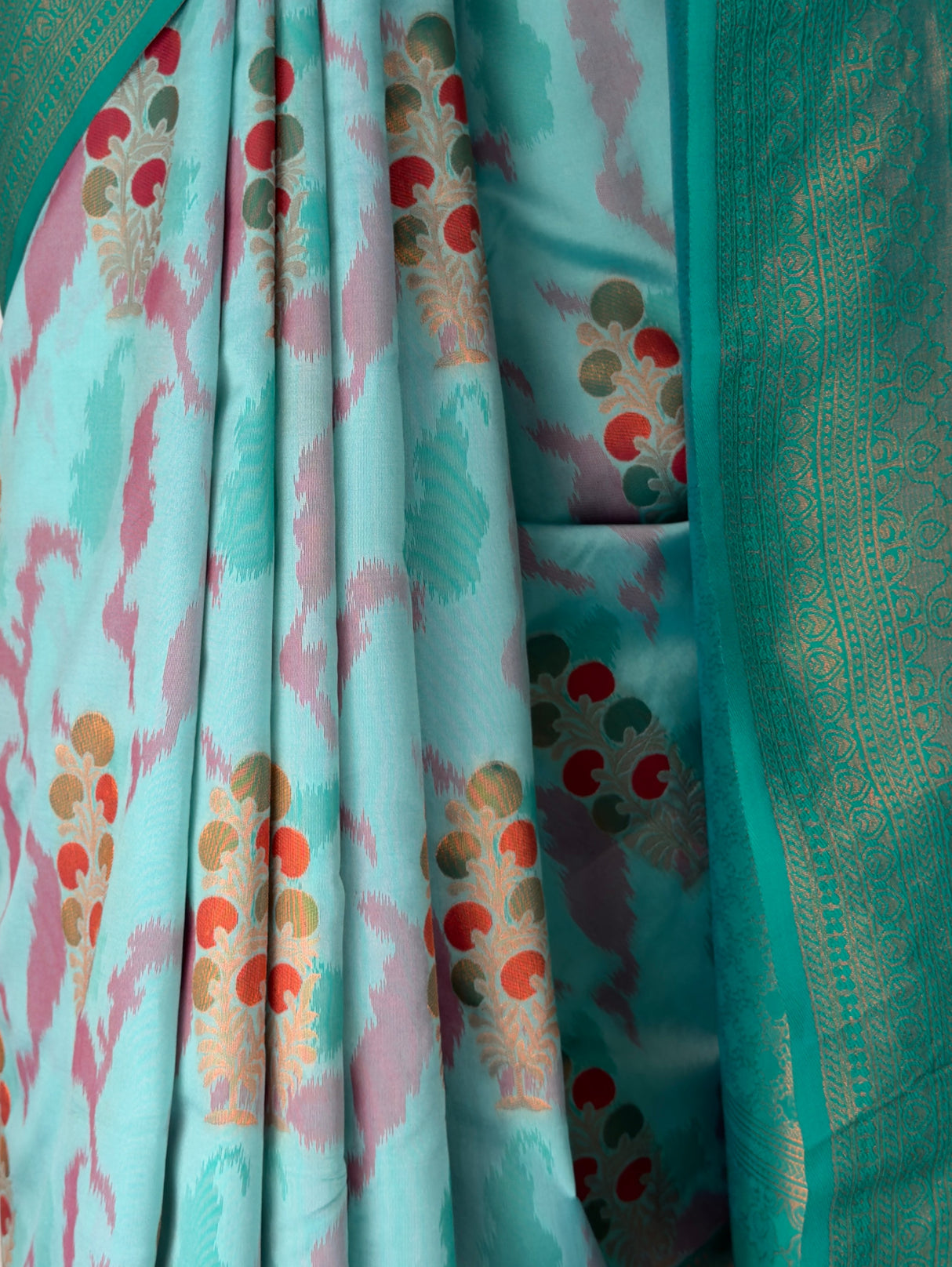 MIMOSA Sapphire Pochampally Art Silk Saree — Saree hem and white heels
