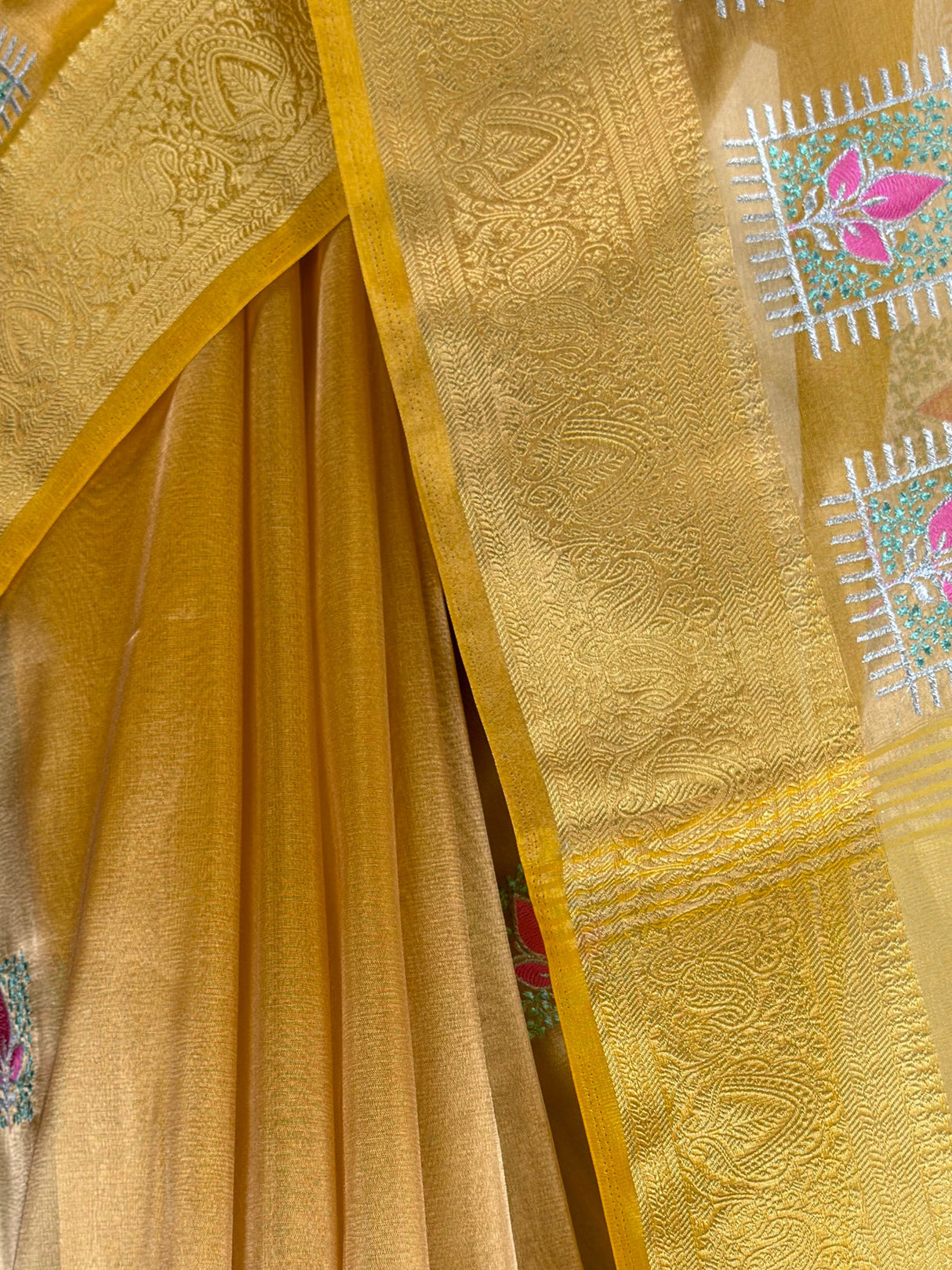 MIMOSA Gold Saree Saree — fleets shot full lifestyle