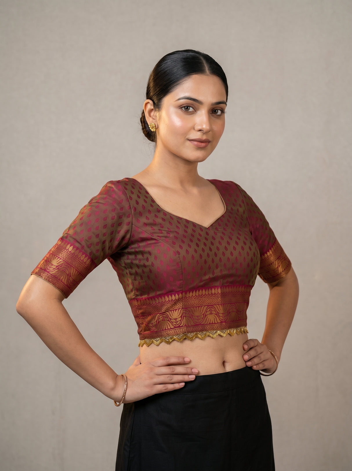 MIMOSA Peach Kanjivaram Art Silk Saree — side view showing border and pleats