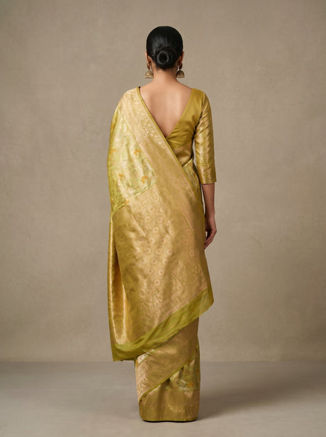 MIMOSA Saree Saree — pose 2 styling detail