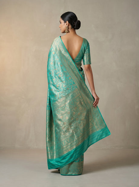 MIMOSA Saree Saree — pose 2 styling detail
