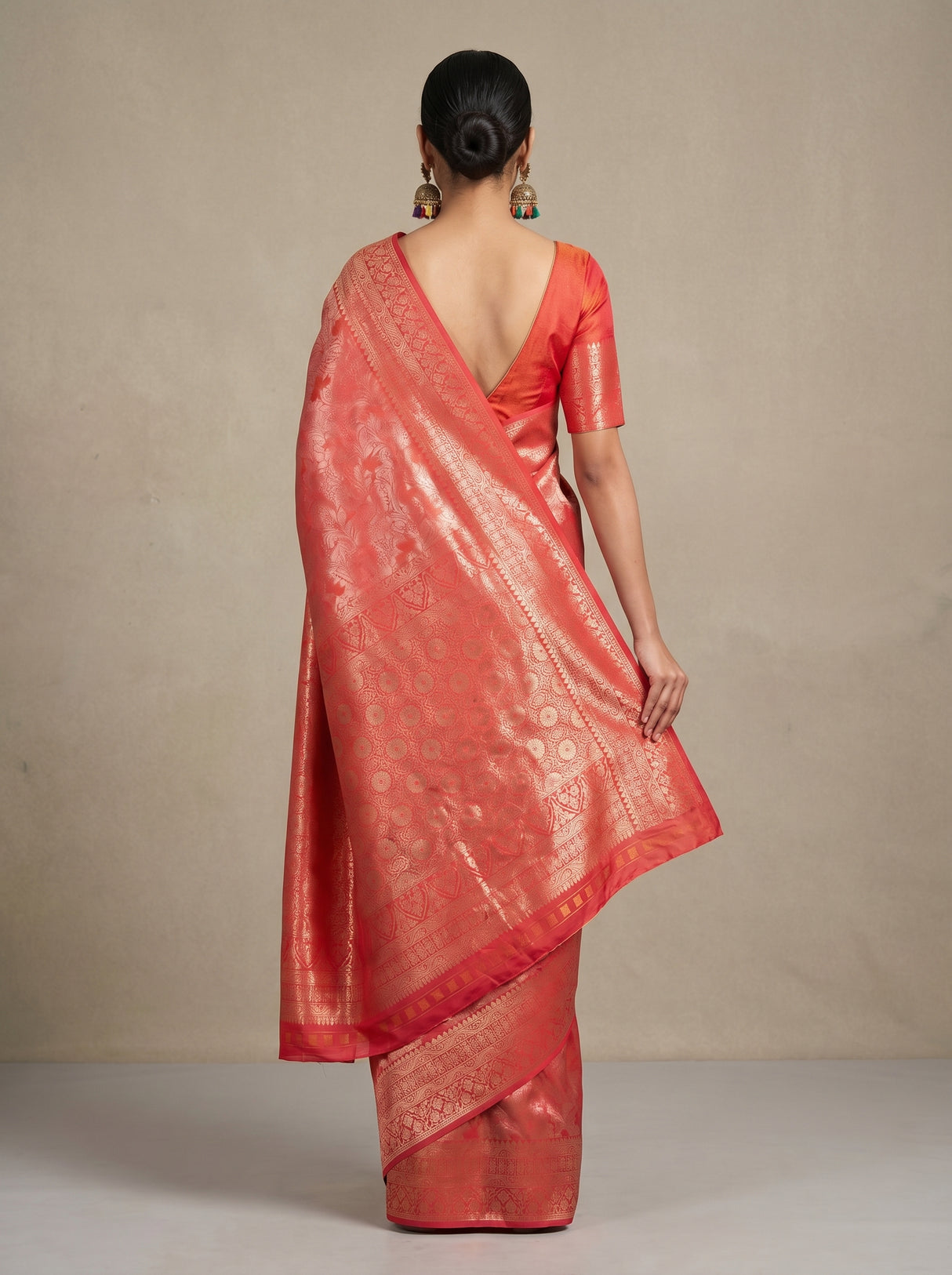 MIMOSA Saree Saree — pose 2 styling detail
