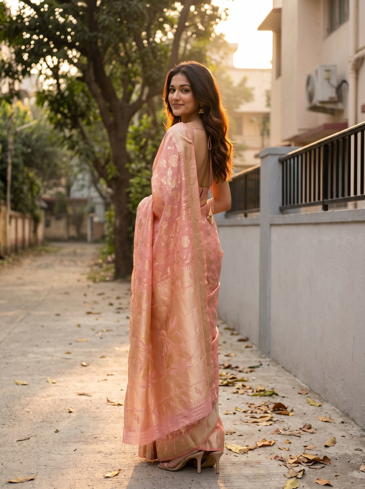 MIMOSA Saree Saree — pose 7 styling detail