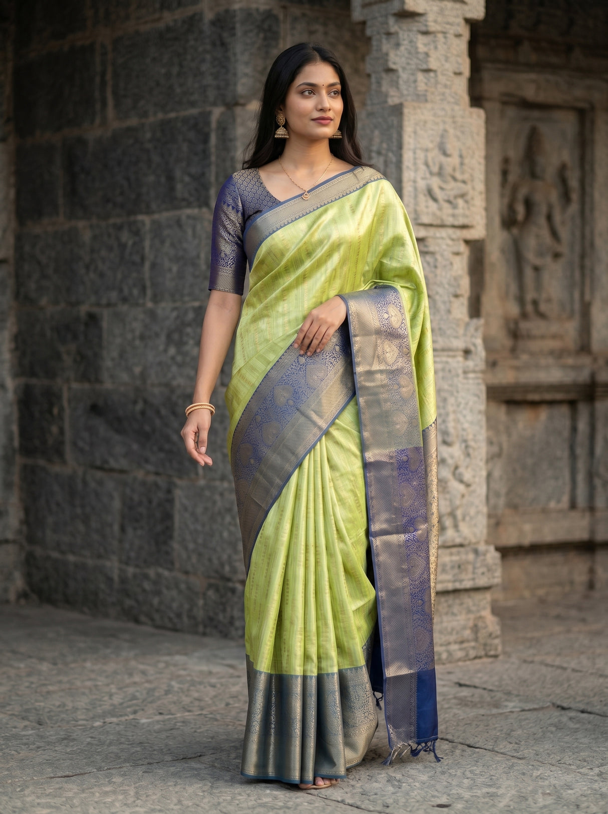 MIMOSA Saree Saree — pose 6 styling detail