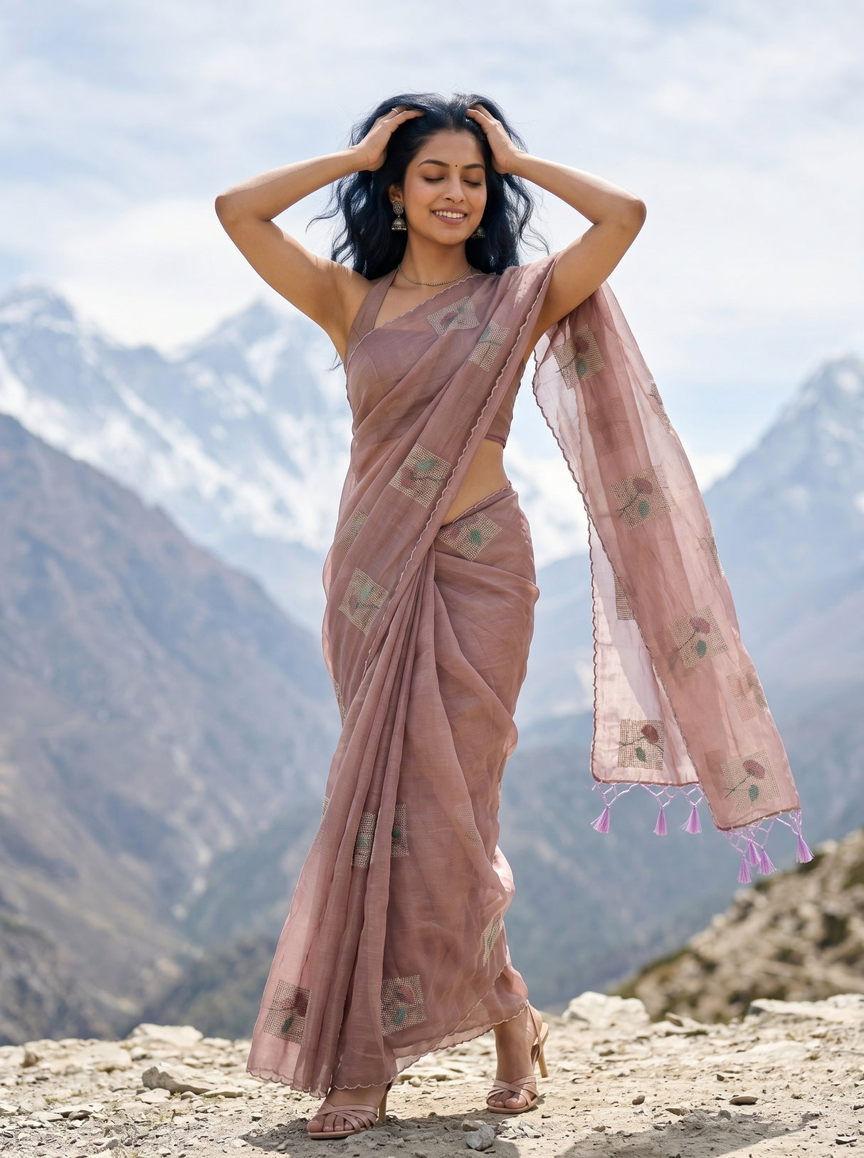 MIMOSA Saree Saree — pose 5 styling detail
