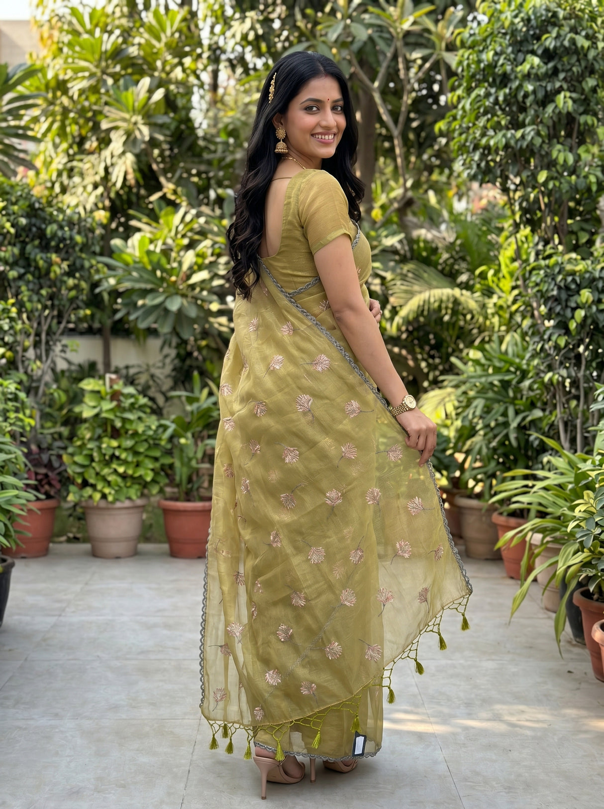 MIMOSA Saree Saree — pose 7 styling detail