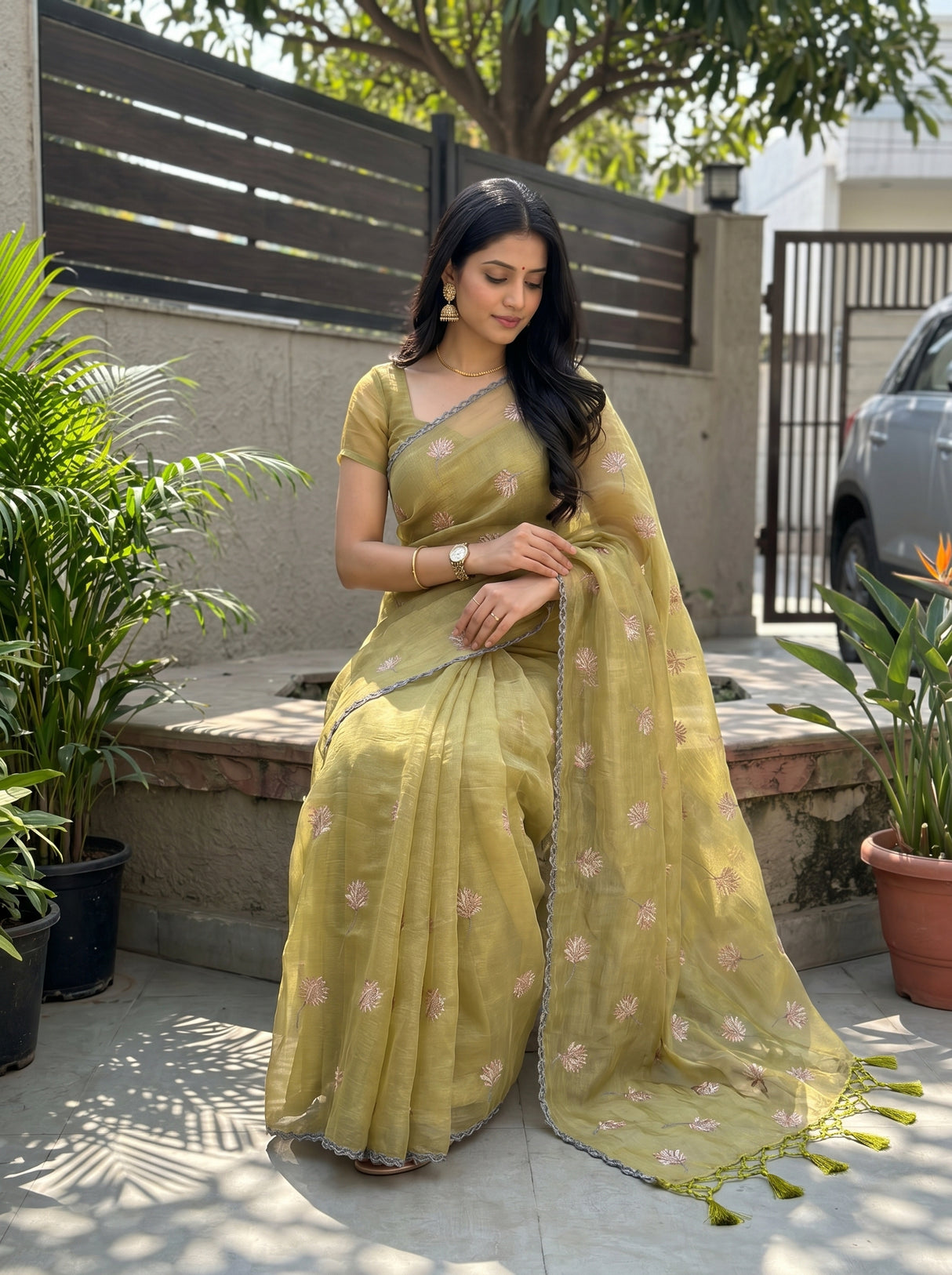 MIMOSA Saree Saree — pose 8 styling detail
