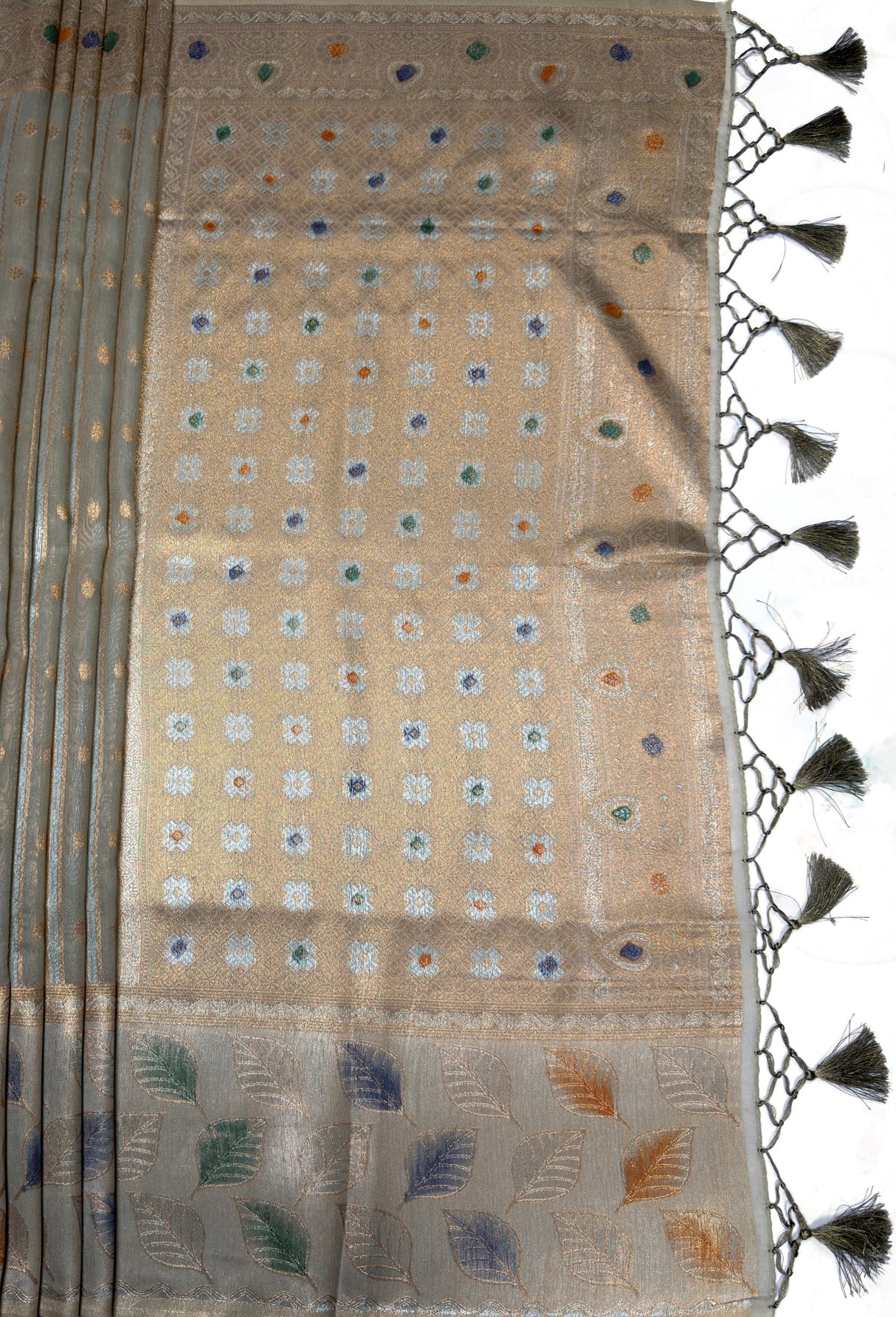 MIMOSA Half White Banarasi Art Silk Saree — pallu and zari work detail