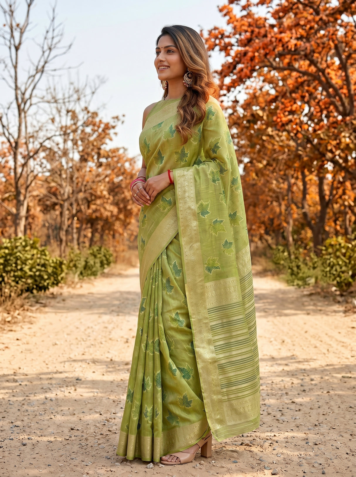 MIMOSA Saree Saree — pose 3 styling detail