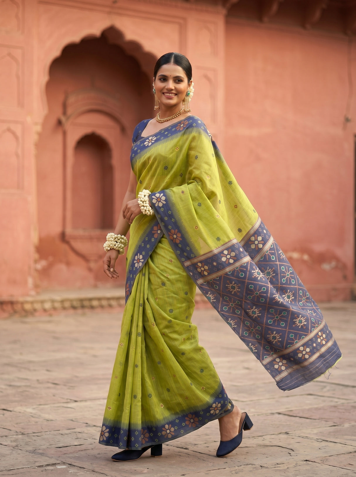 MIMOSA Olive Saree Saree — pose 6 styling detail