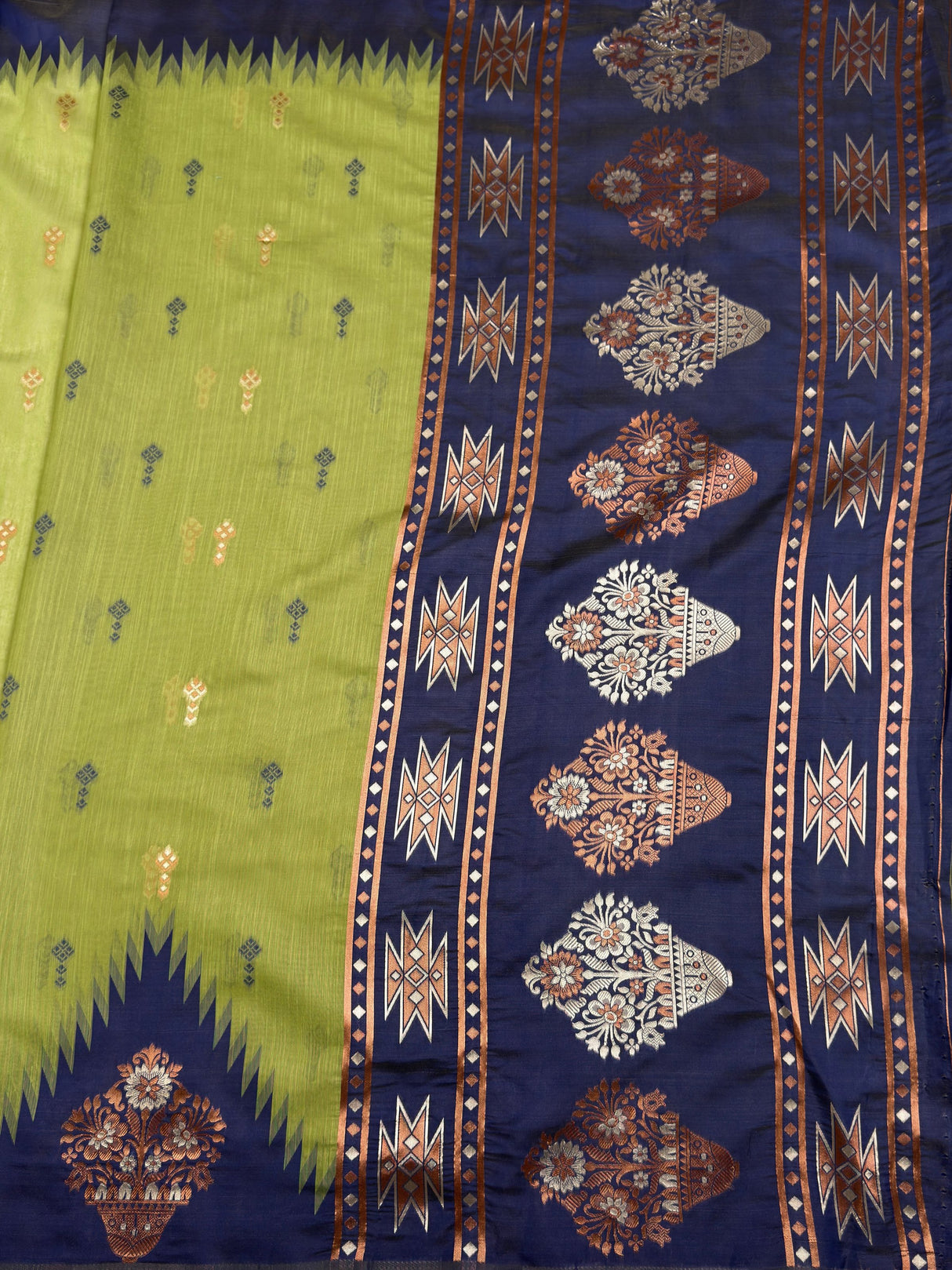 MIMOSA Saree Saree — pallu and zari work detail
