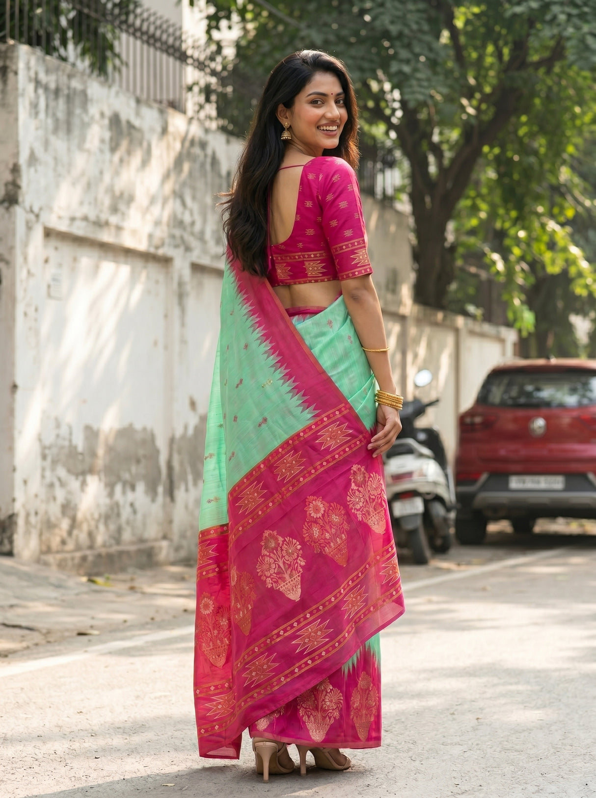 MIMOSA Saree Saree — pose 2 styling detail