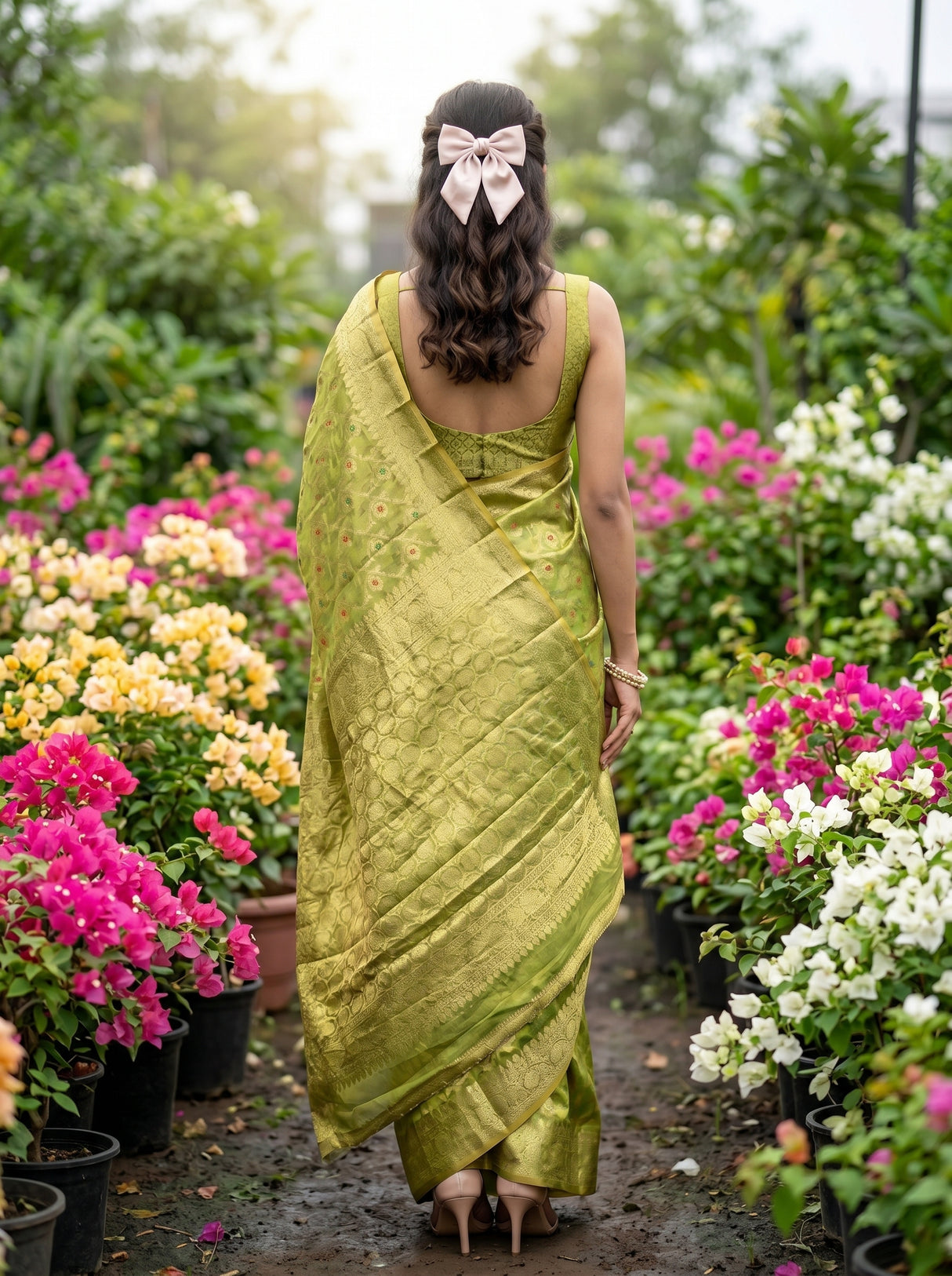 MIMOSA Olive Banarasi Art Silk Saree — Saree shot pallu body