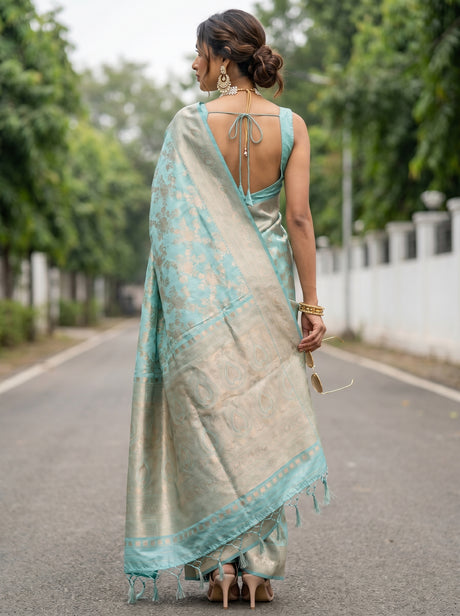 MIMOSA Saree Saree — pose 2 styling detail