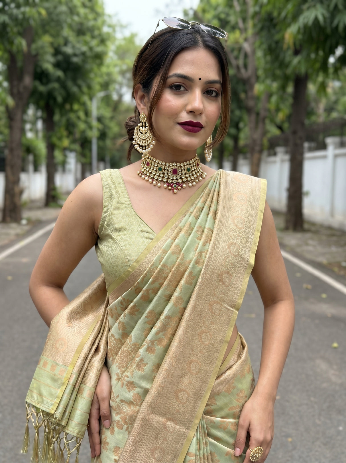 MIMOSA Saree Saree — pose 10 styling detail