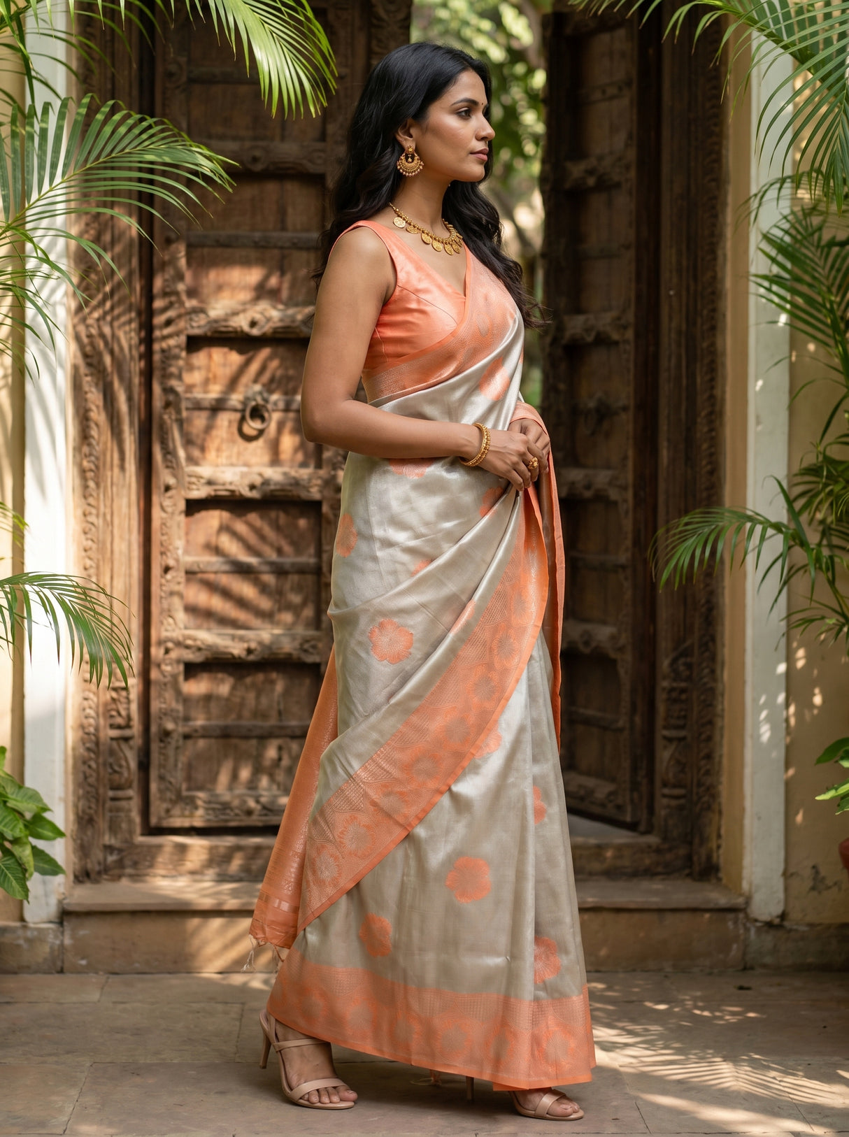 MIMOSA Saree Saree — pose 3 styling detail