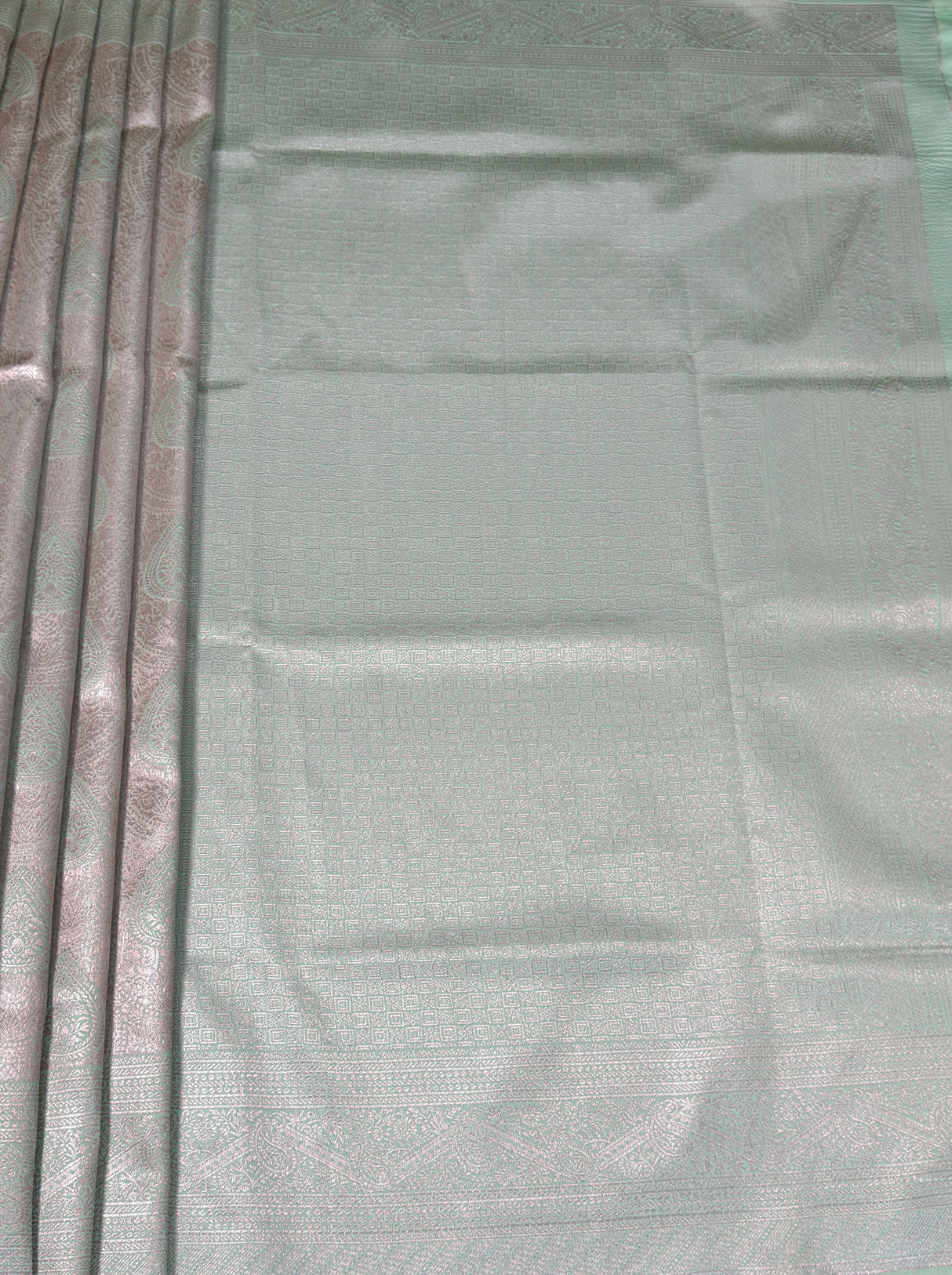 MIMOSA Pink Kanjivaram Art Silk Saree — pallu and zari work detail
