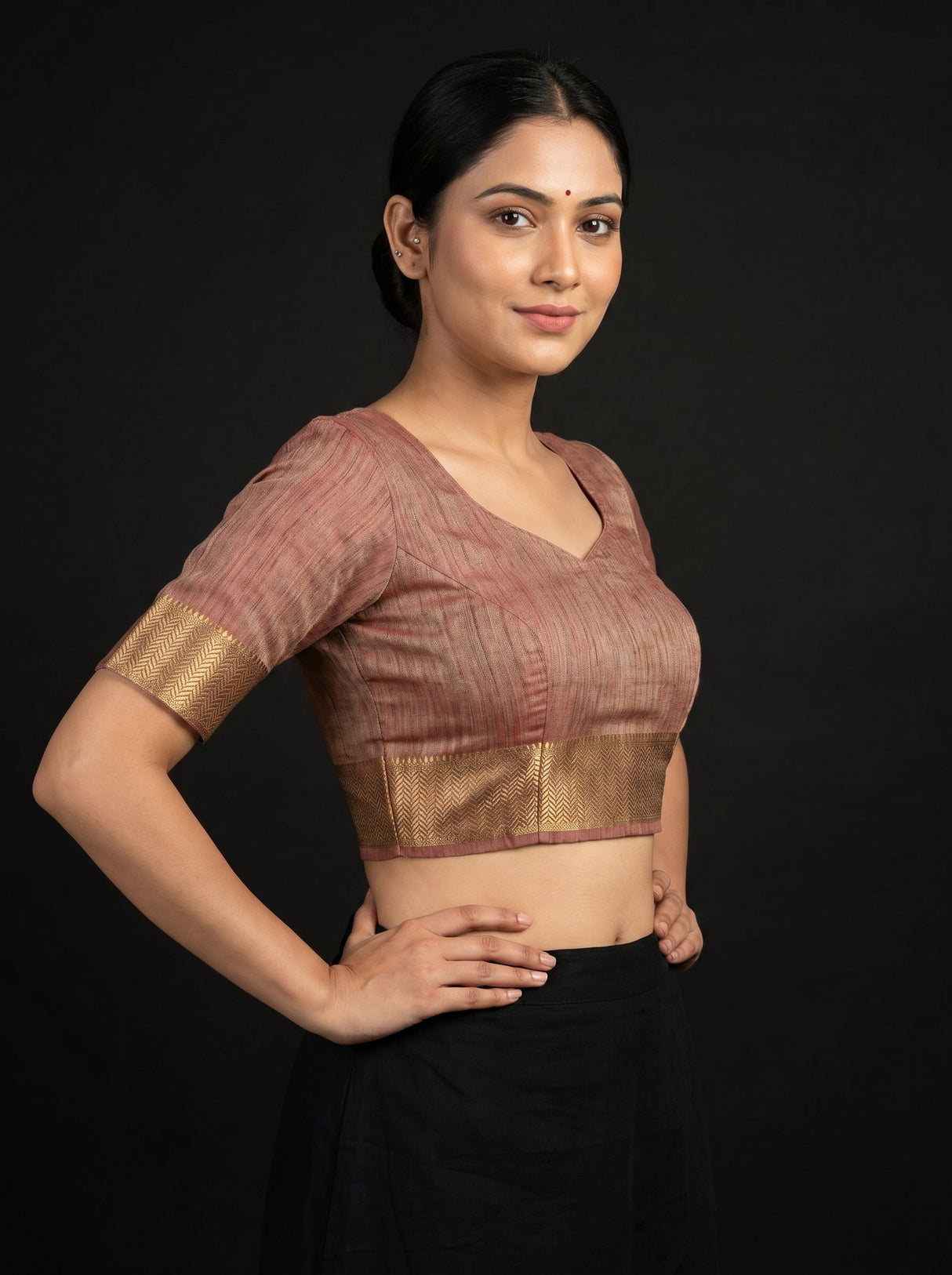 MIMOSA Rani Banarasi Art Silk Saree — blouse close-up