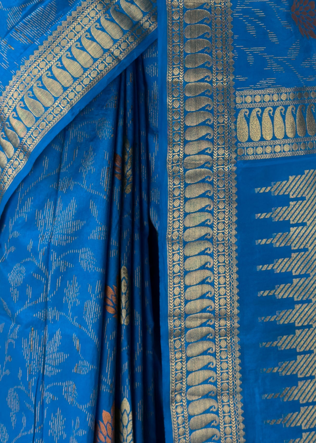 MIMOSA Ananda Banarasi Art Silk Saree — fleets shot full lifestyle