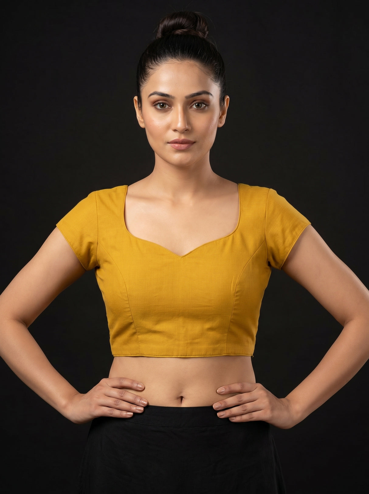 MIMOSA Gold Banarasi Linen Saree — blouse close-up
