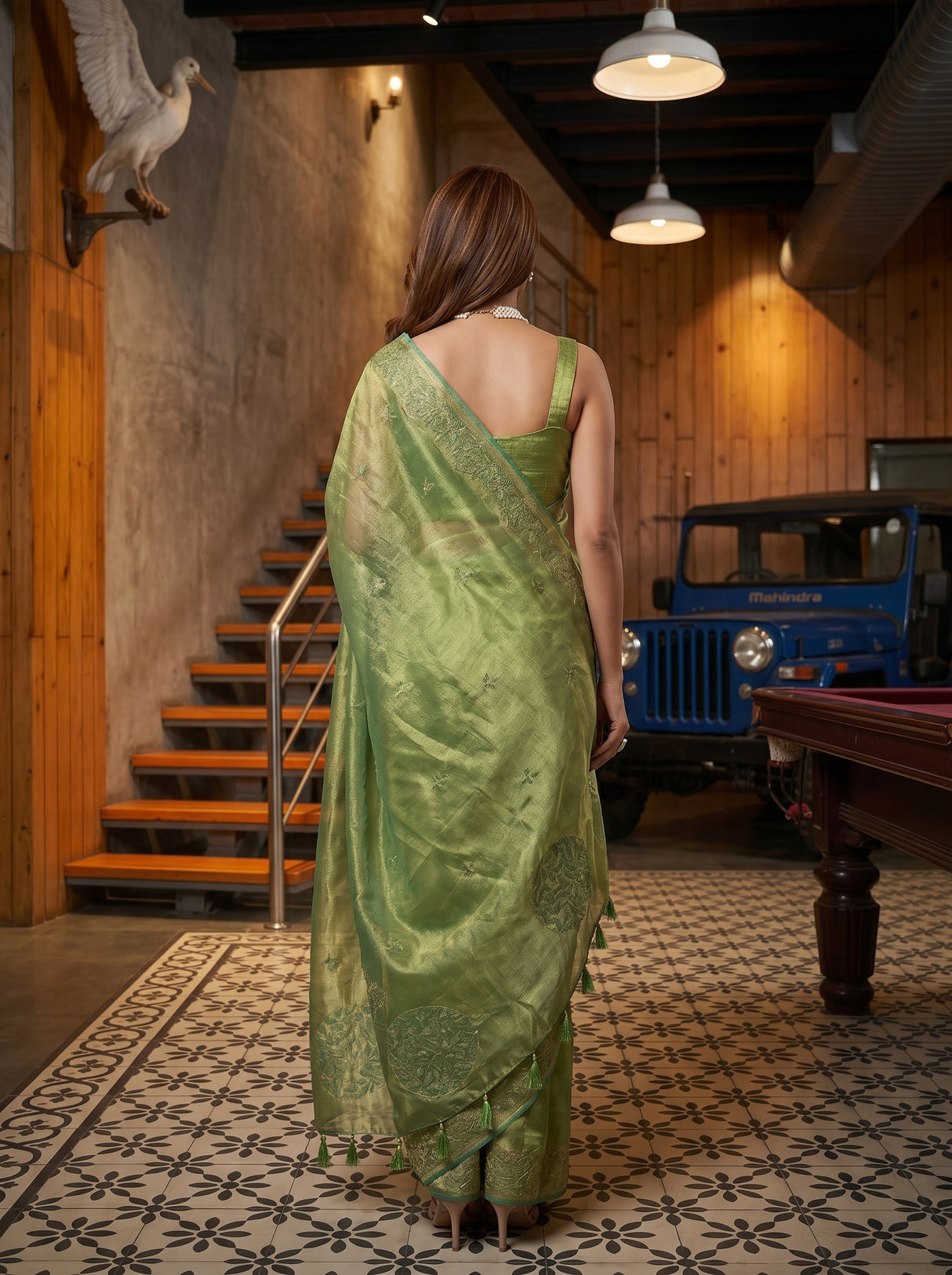 MIMOSA Saree Saree — pose 2 styling detail