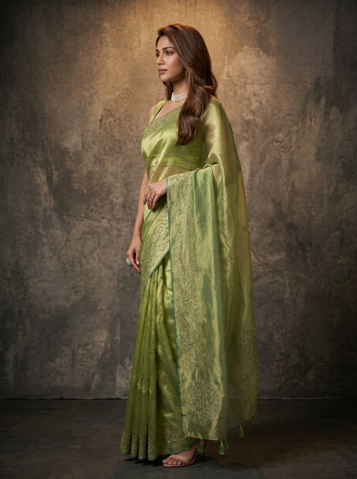 MIMOSA Saree Saree — pose 3 styling detail