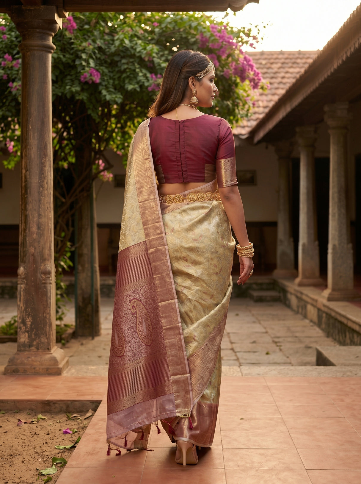 MIMOSA Saree Saree — pose 2 styling detail
