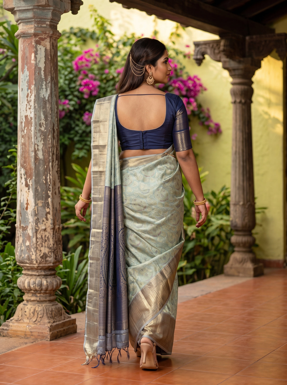 MIMOSA Saree Saree — pose 2 styling detail