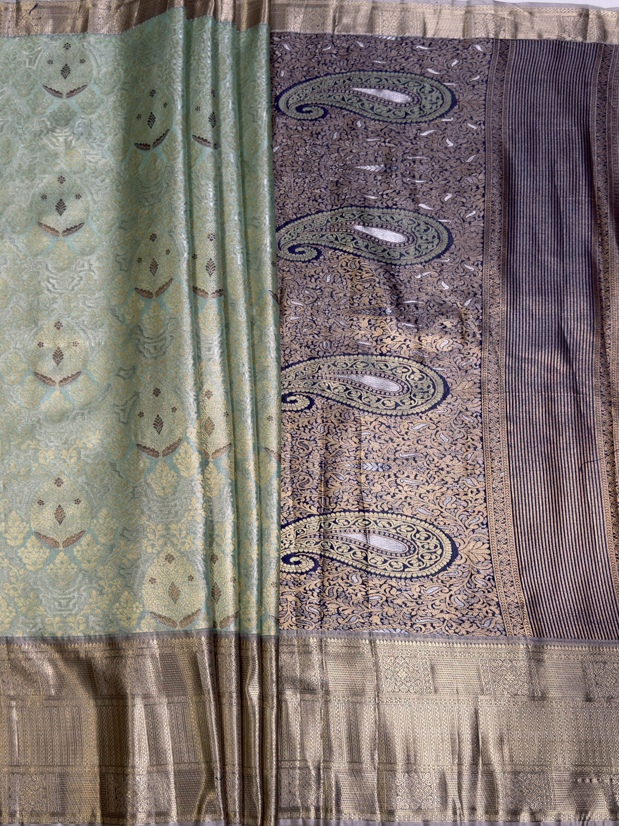 MIMOSA Saree Saree — pallu and zari work detail
