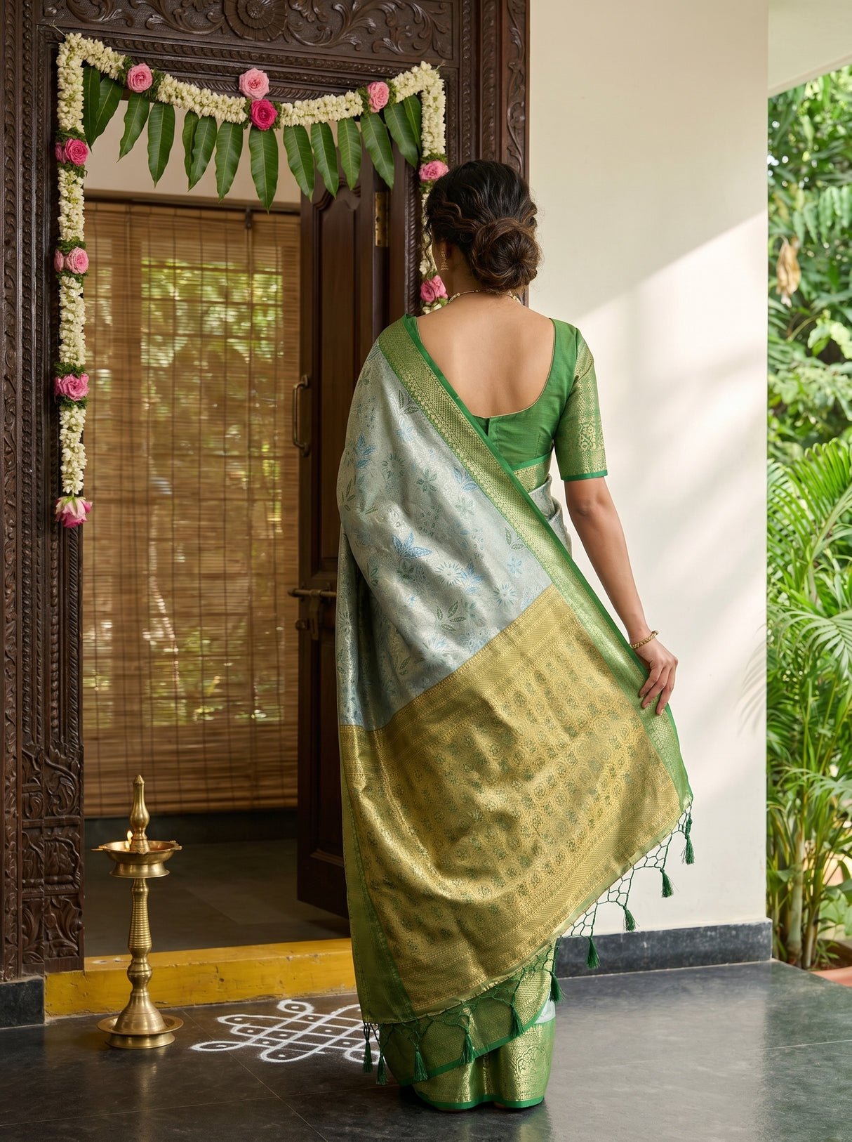 MIMOSA Saree Saree — pose 2 styling detail