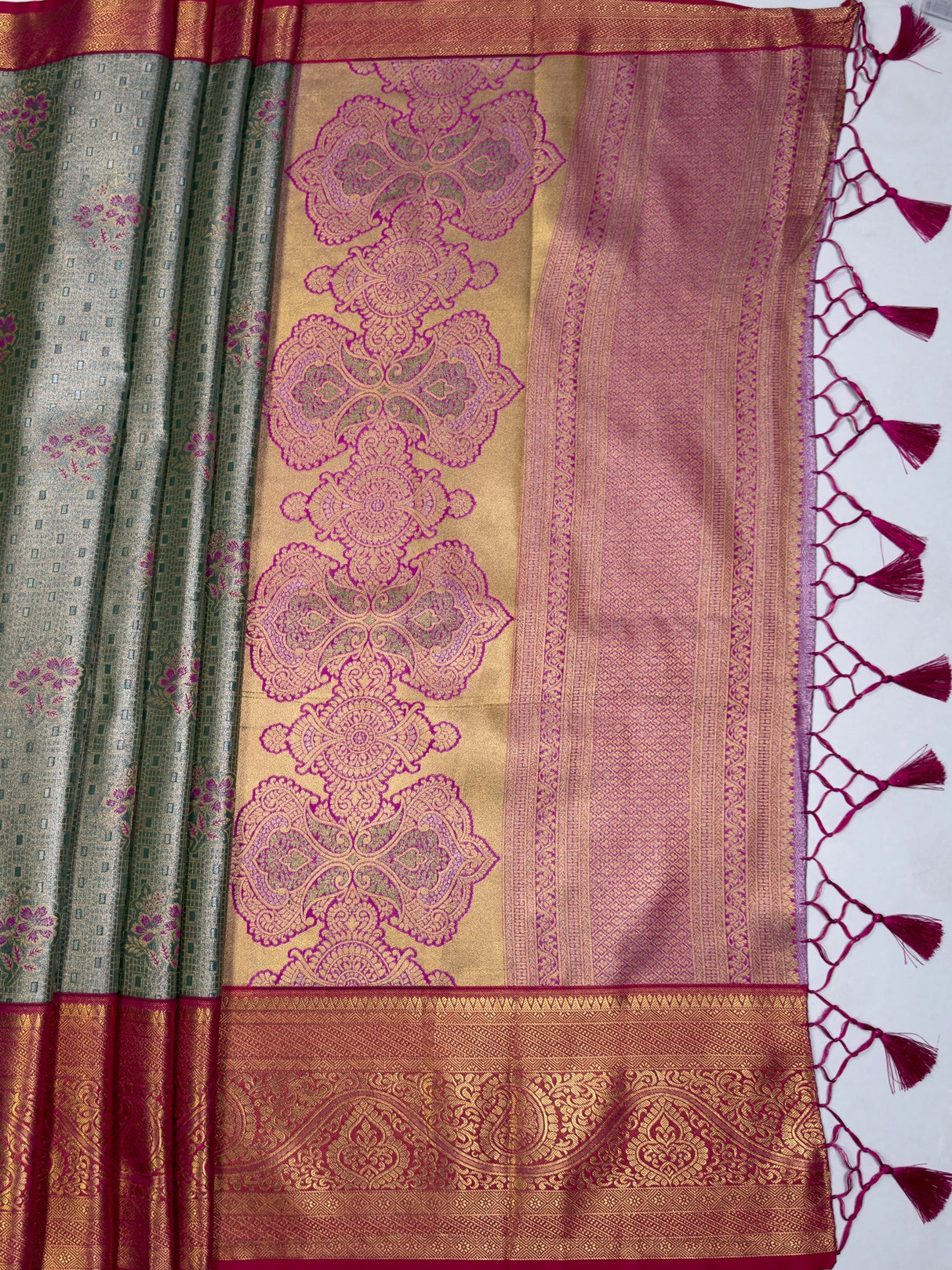 MIMOSA Saree Saree — pallu and zari work detail